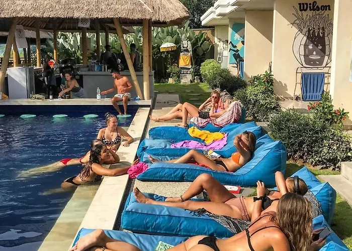 Castaway Hostel